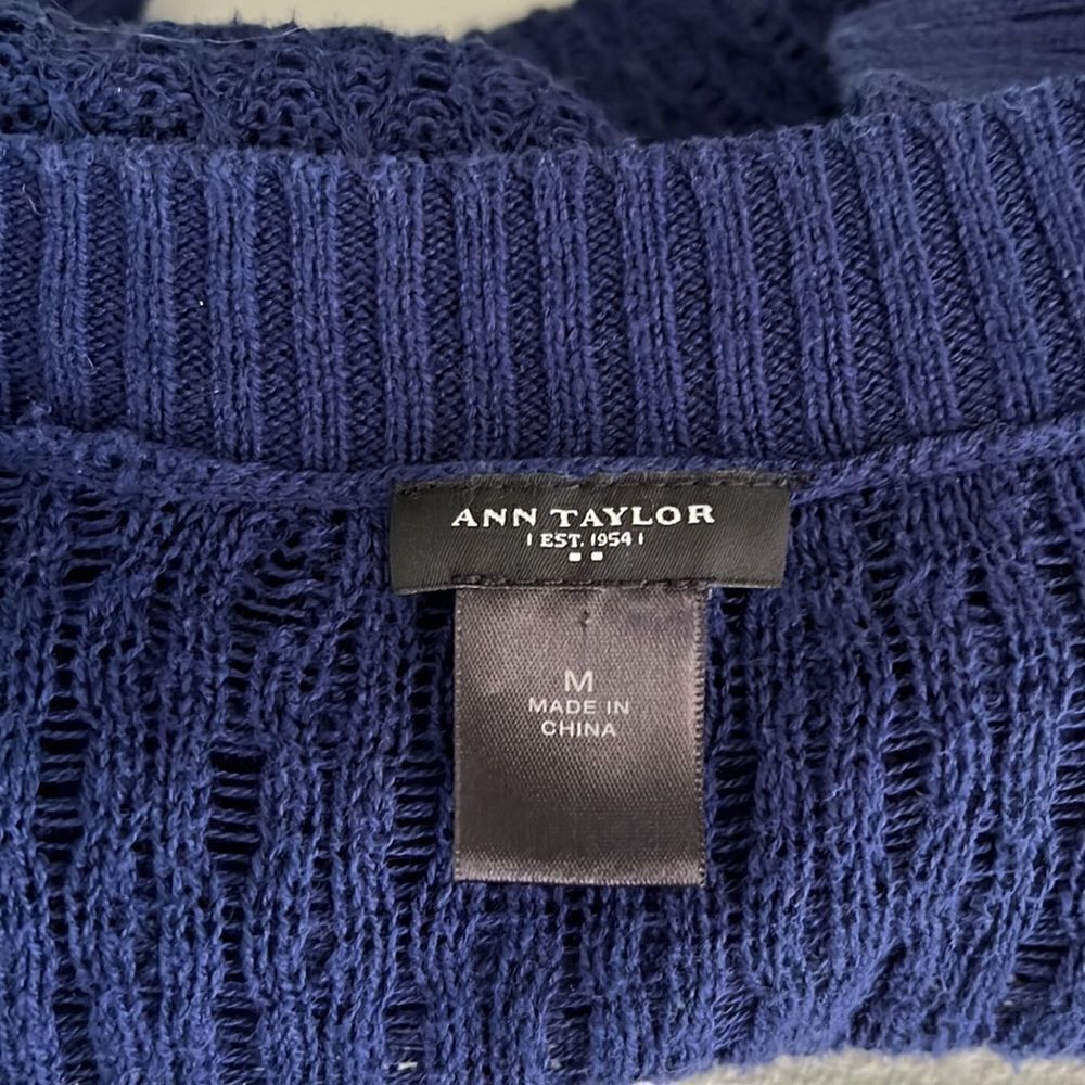 Sweater - Picture 4 of 4